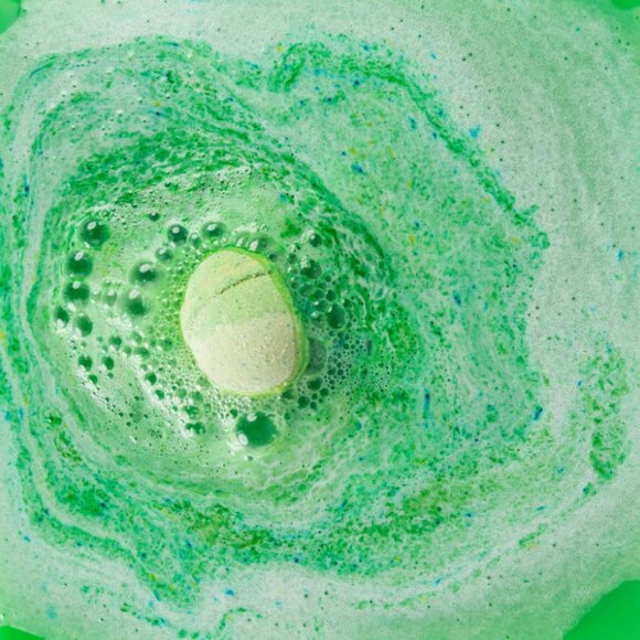 3 Cait & Co - Bath Bombs - Picture 2 of 4